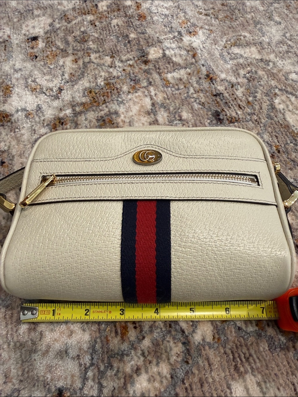 Gucci Cream Pebbled Leather Crossbody with Red and Navy Web - Picture 4 of 13
